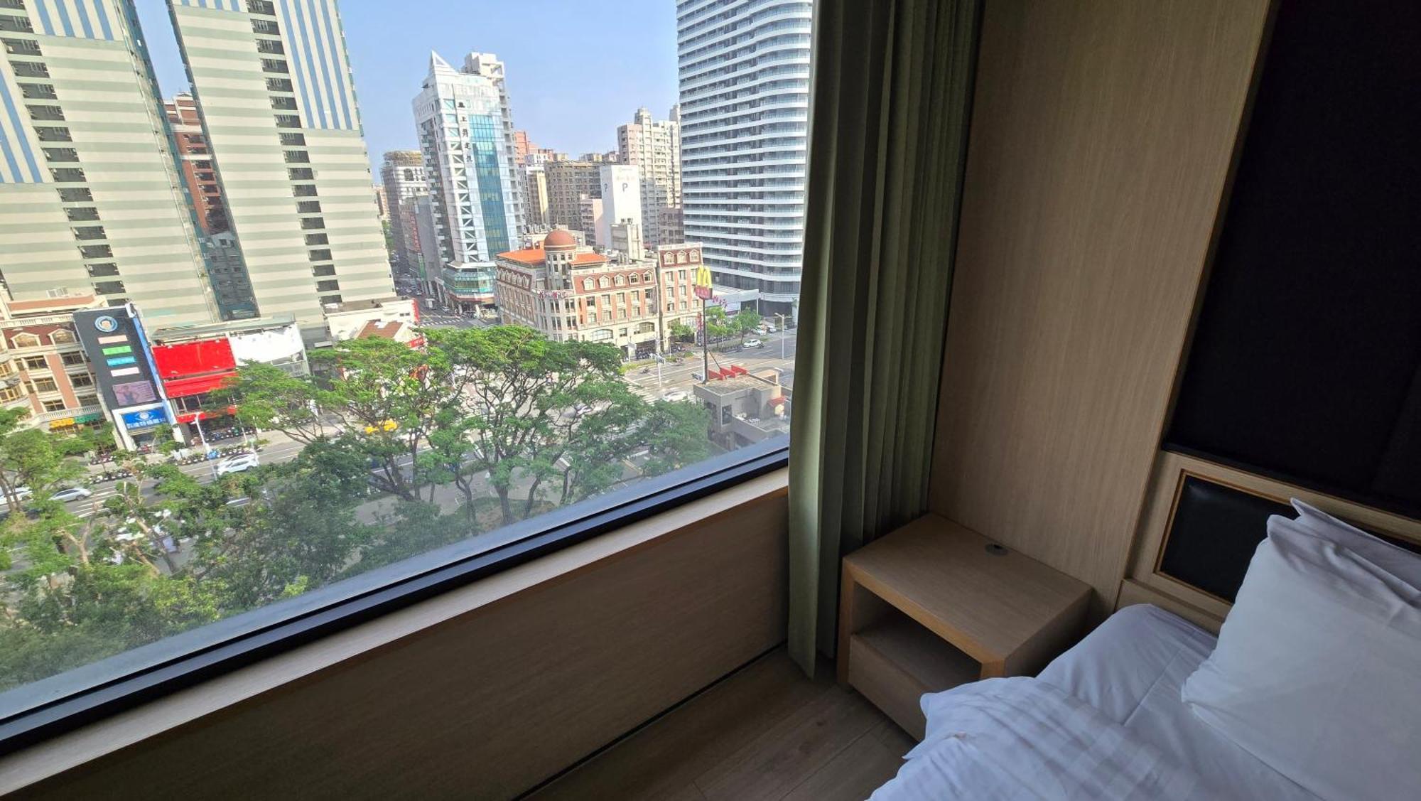 Hotel R14 Kaohsiung Exterior photo