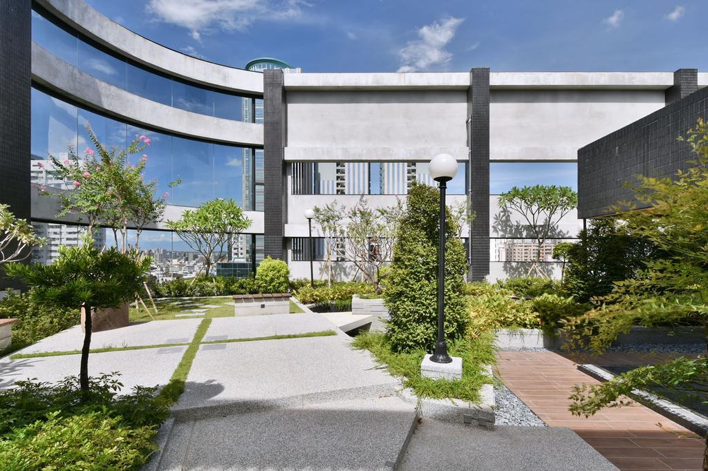 Hotel R14 Kaohsiung Exterior photo