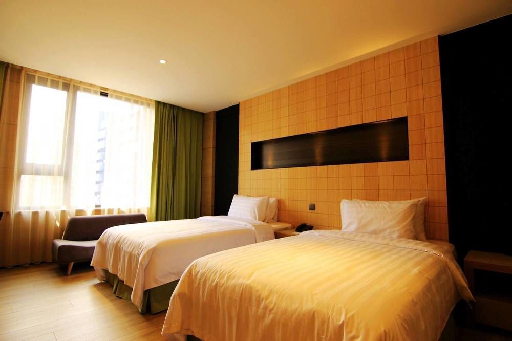 Hotel R14 Kaohsiung Exterior photo