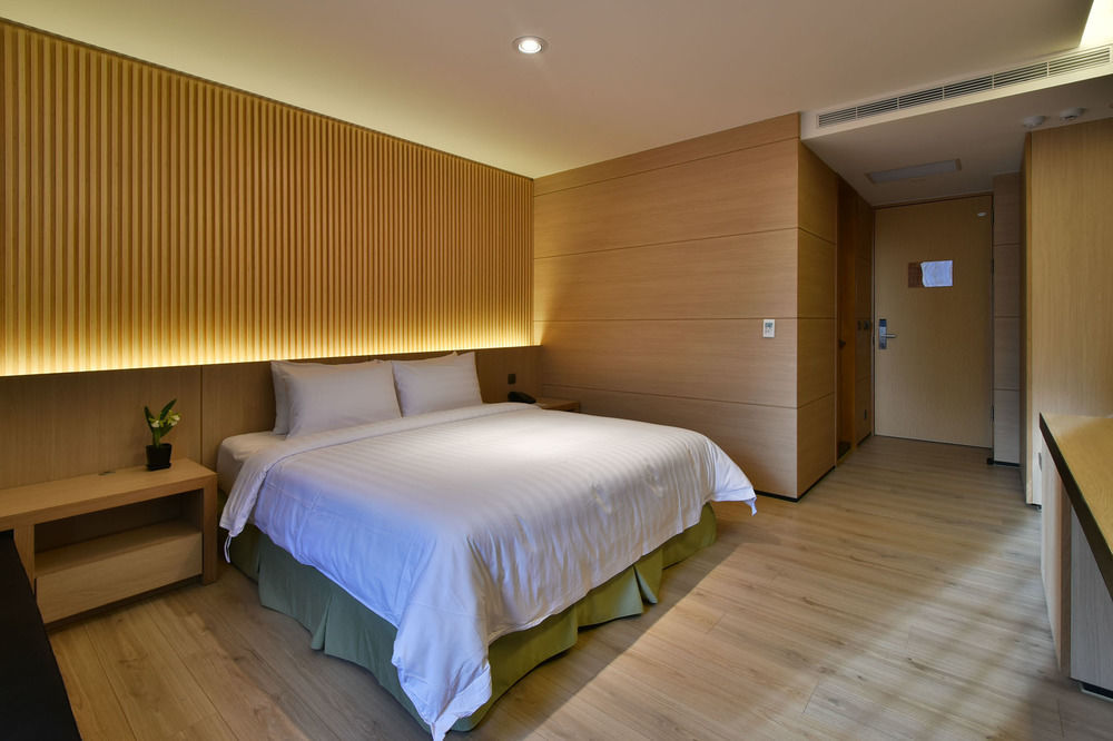 Hotel R14 Kaohsiung Exterior photo