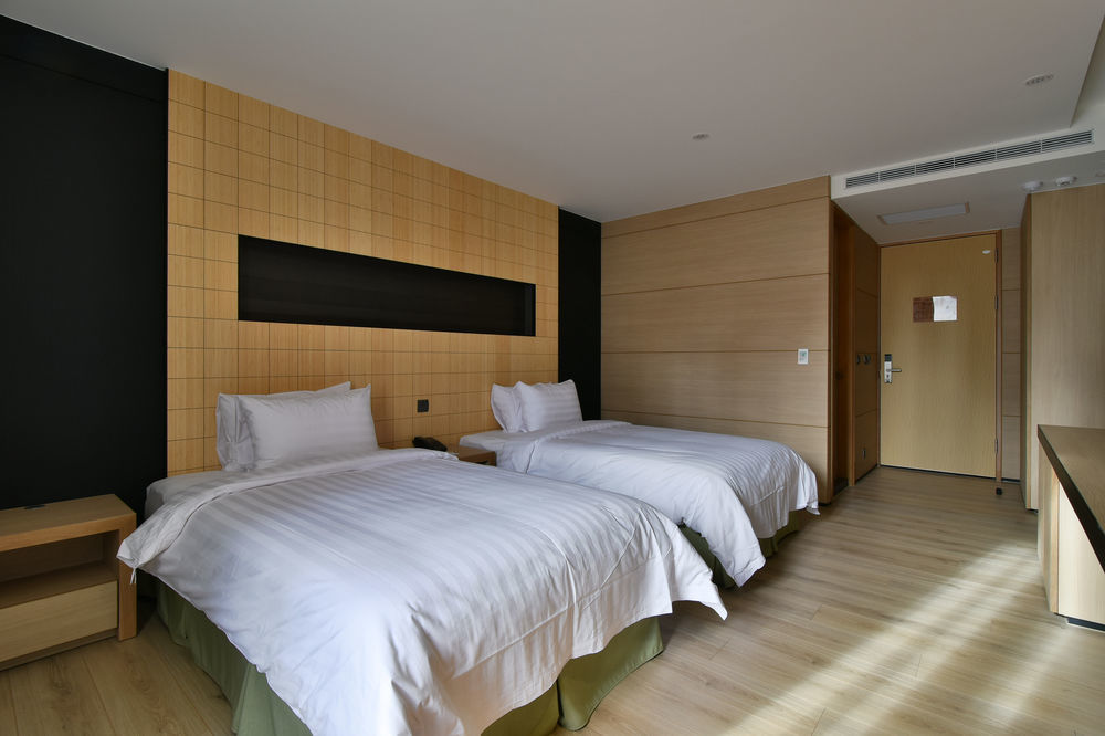 Hotel R14 Kaohsiung Exterior photo