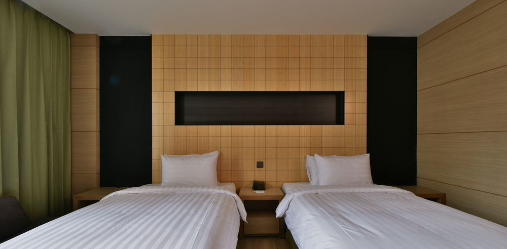 Hotel R14 Kaohsiung Exterior photo